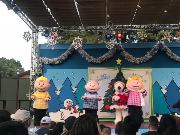 Knotts Merry Farm Peanuts Guide to Christmas