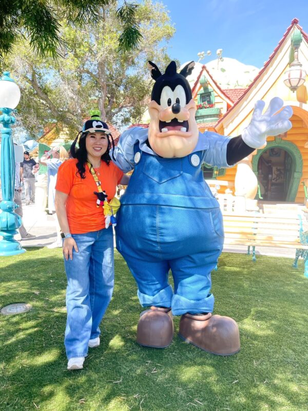 mickeys toontown, toontown reopening, disneybounding, goofy, pete